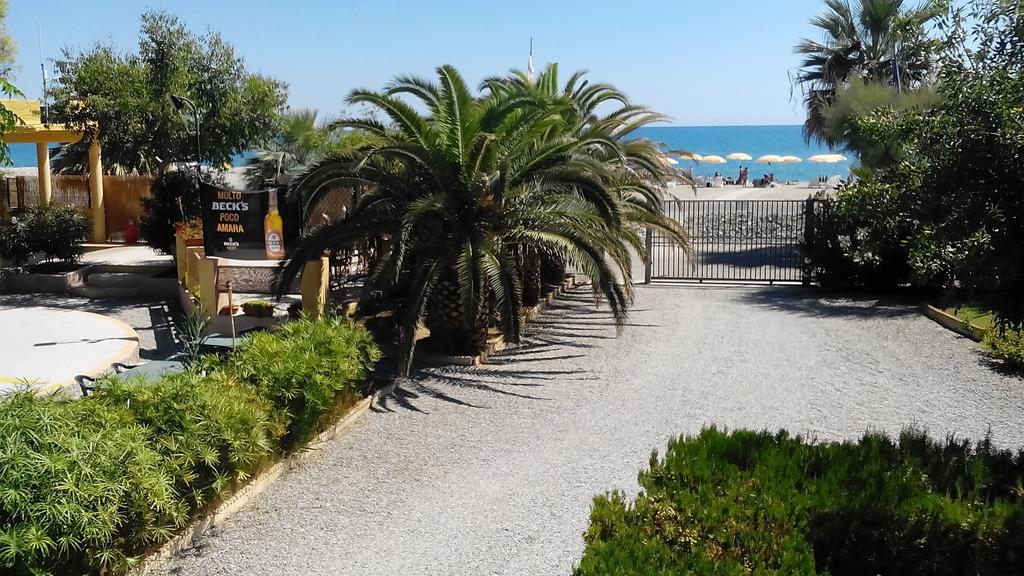 Residence Torre Saracena Вилапиана Екстериор снимка